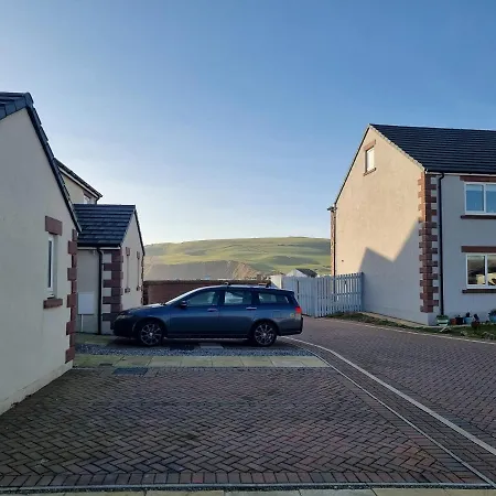 Impeccable Beachfront 2-bed In Holiday home St Bees