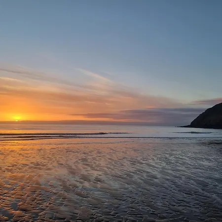 Holiday home Impeccable Beachfront 2-bed In St Bees